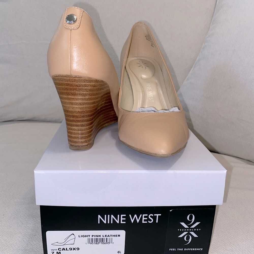 Nine West wedges. Size 7. EUC.